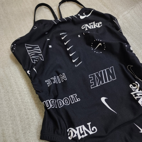 NWT Nike Hydrastrong Multi Print Cutout One Piece Swimsuit Black Size 2 - Picture 5 of 16